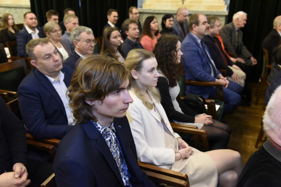 Kliknij aby zobaczyć pełny rozmiar