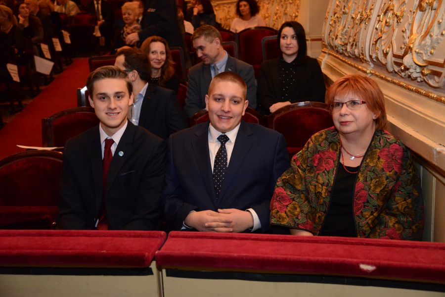 Kliknij aby zobaczyć pełny rozmiar