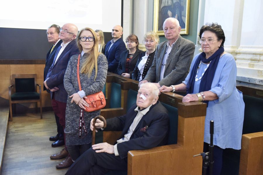 Kliknij aby zobaczyć pełny rozmiar