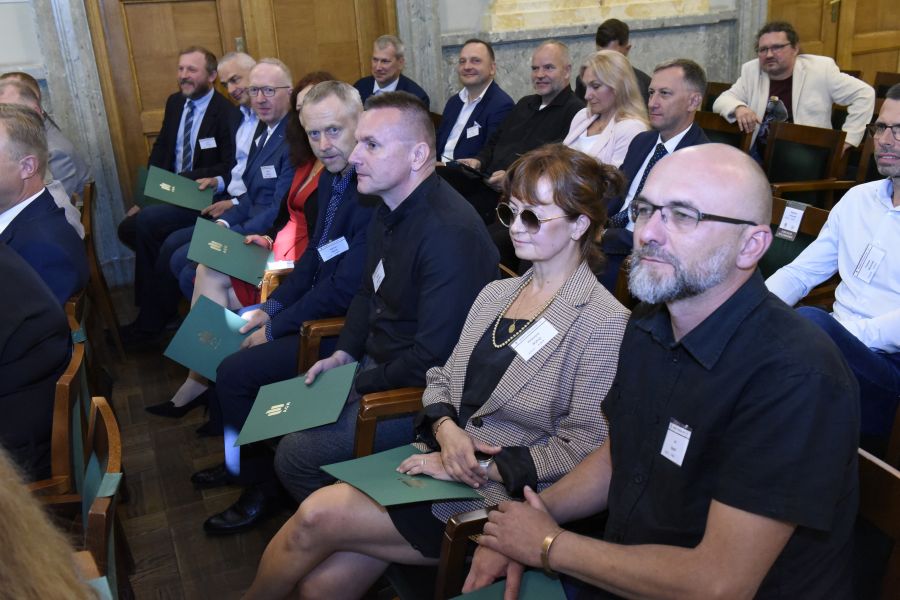 Kliknij aby zobaczyć pełny rozmiar