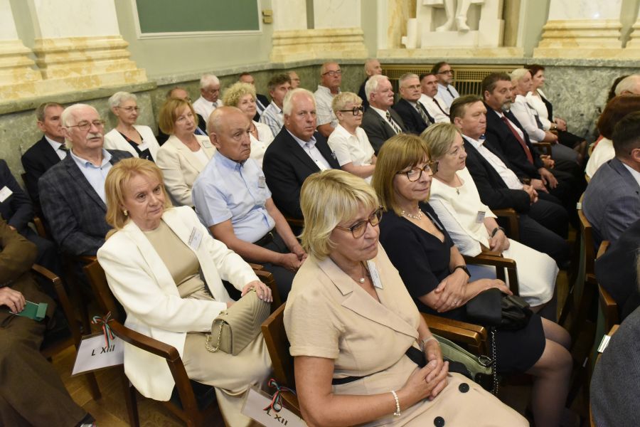 Kliknij aby zobaczyć pełny rozmiar