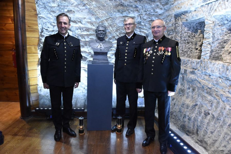 Kliknij aby zobaczyć pełny rozmiar