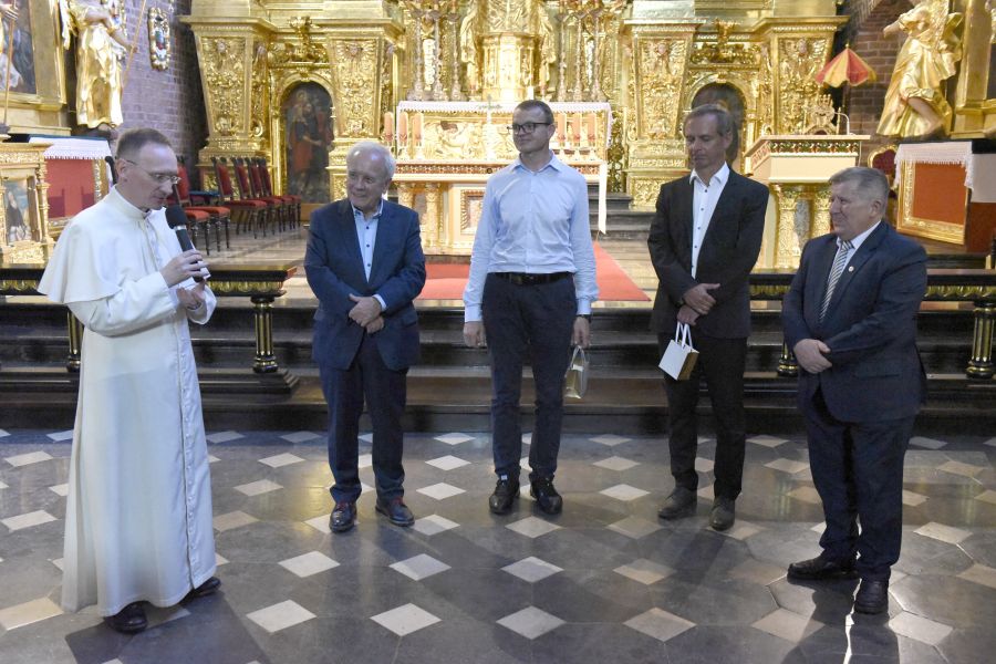 Kliknij aby zobaczyć pełny rozmiar