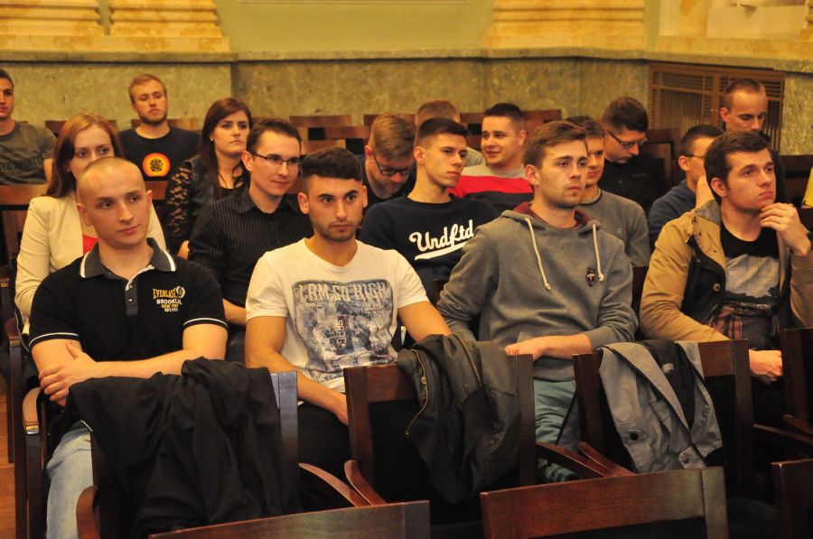 Kliknij aby zobaczyć pełny rozmiar