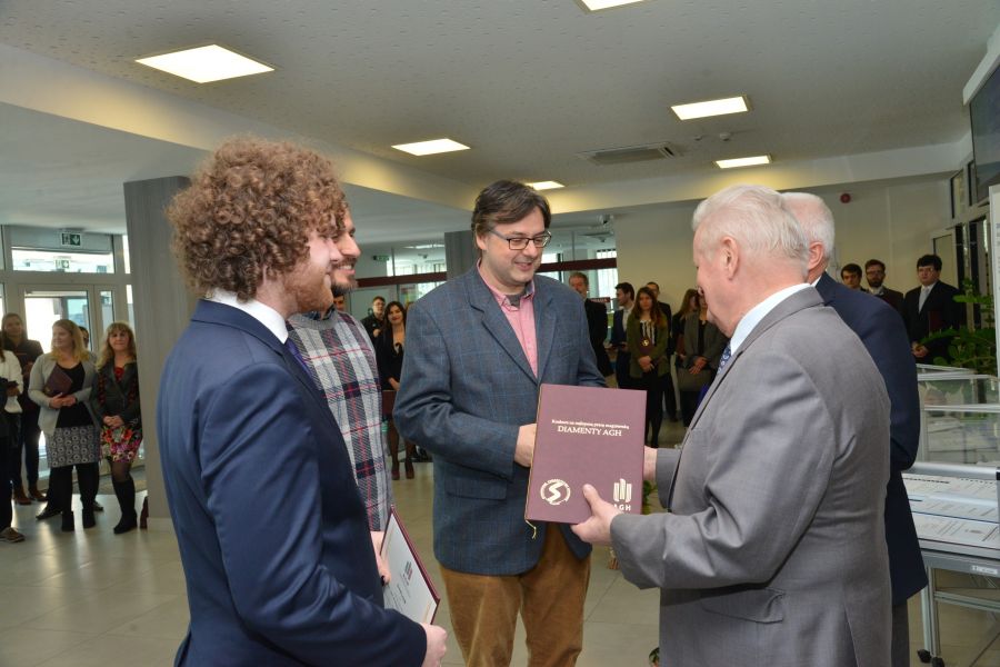 Kliknij aby zobaczyć pełny rozmiar