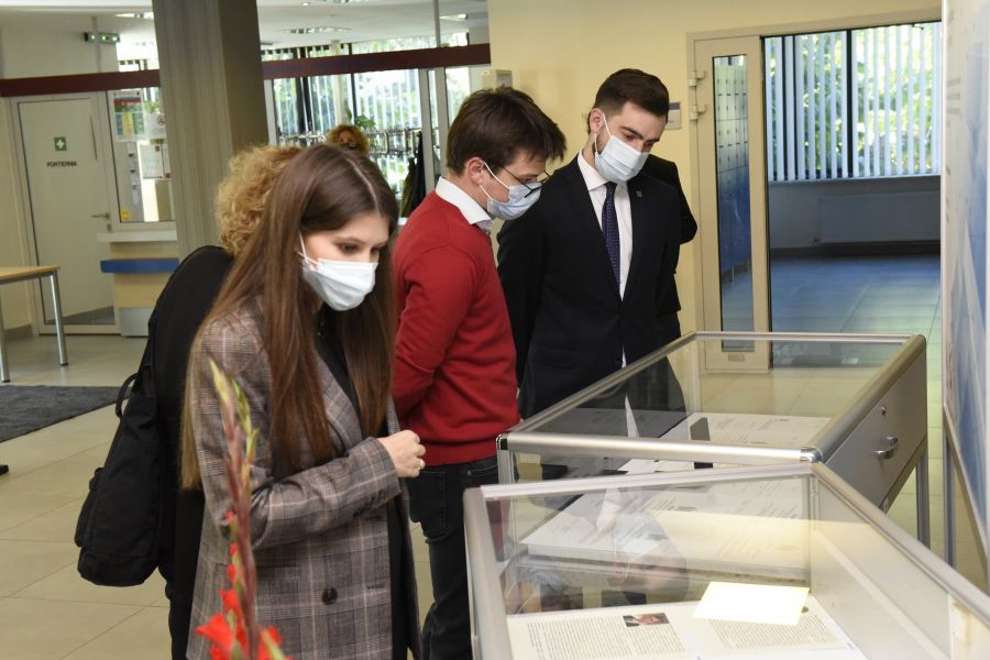 Kliknij aby zobaczyć pełny rozmiar