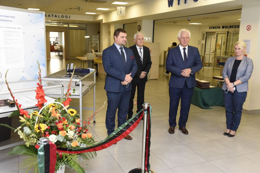 Kliknij aby zobaczyć pełny rozmiar