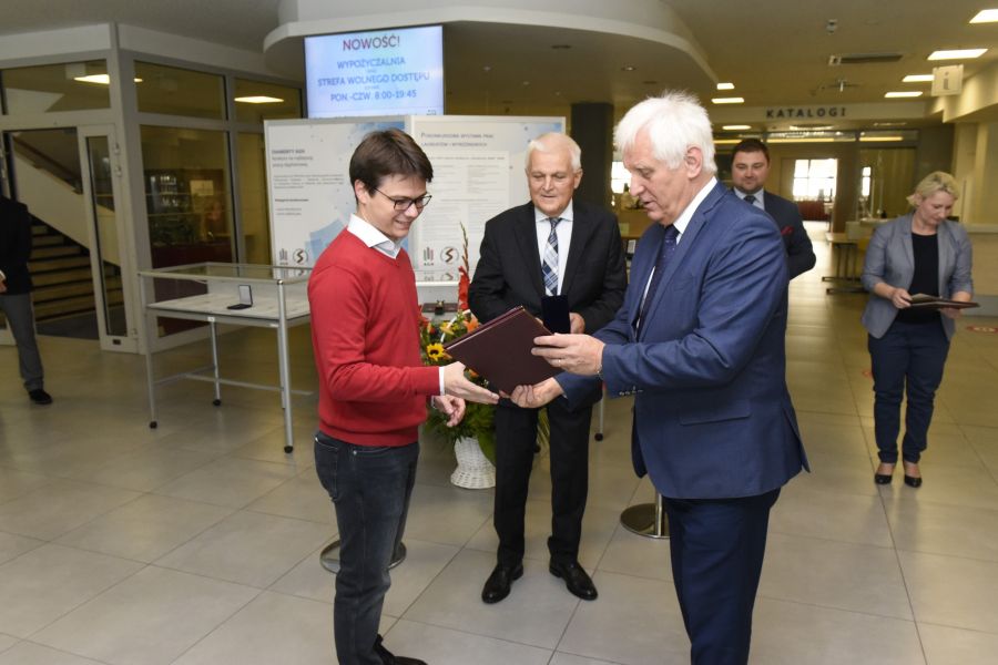 Kliknij aby zobaczyć pełny rozmiar