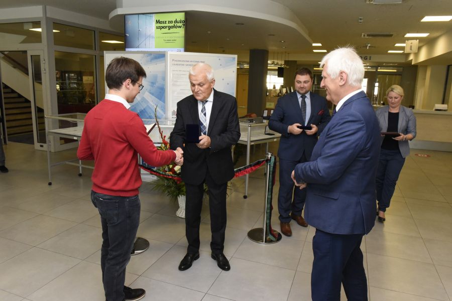 Kliknij aby zobaczyć pełny rozmiar