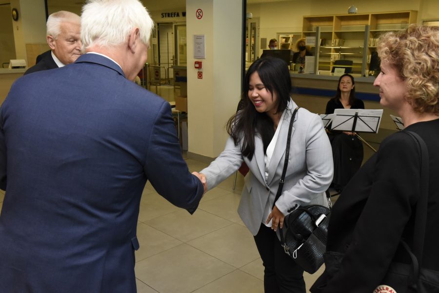 Kliknij aby zobaczyć pełny rozmiar