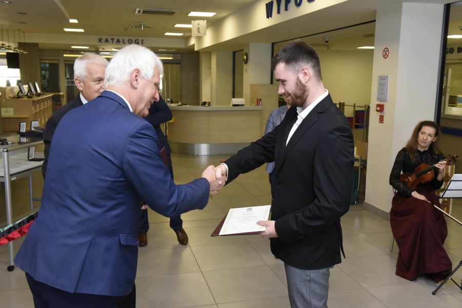 Kliknij aby zobaczyć pełny rozmiar