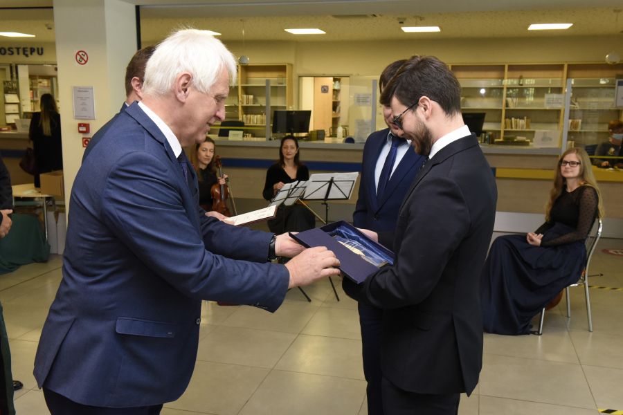 Kliknij aby zobaczyć pełny rozmiar