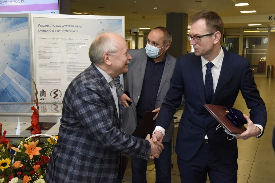 Kliknij aby zobaczyć pełny rozmiar