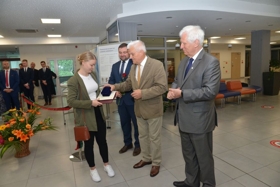 Kliknij aby zobaczyć pełny rozmiar