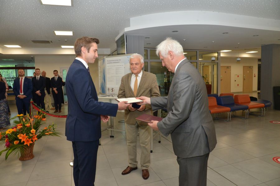 Kliknij aby zobaczyć pełny rozmiar