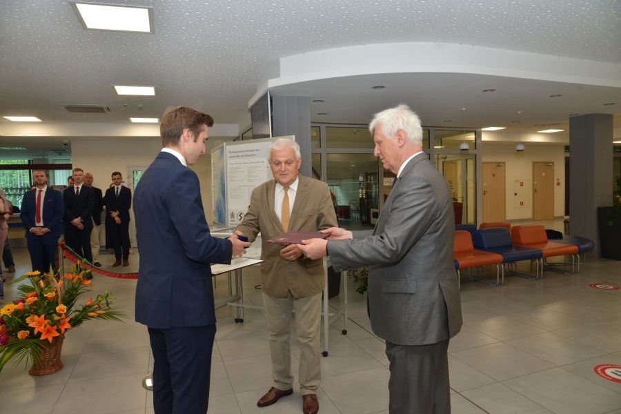 Kliknij aby zobaczyć pełny rozmiar