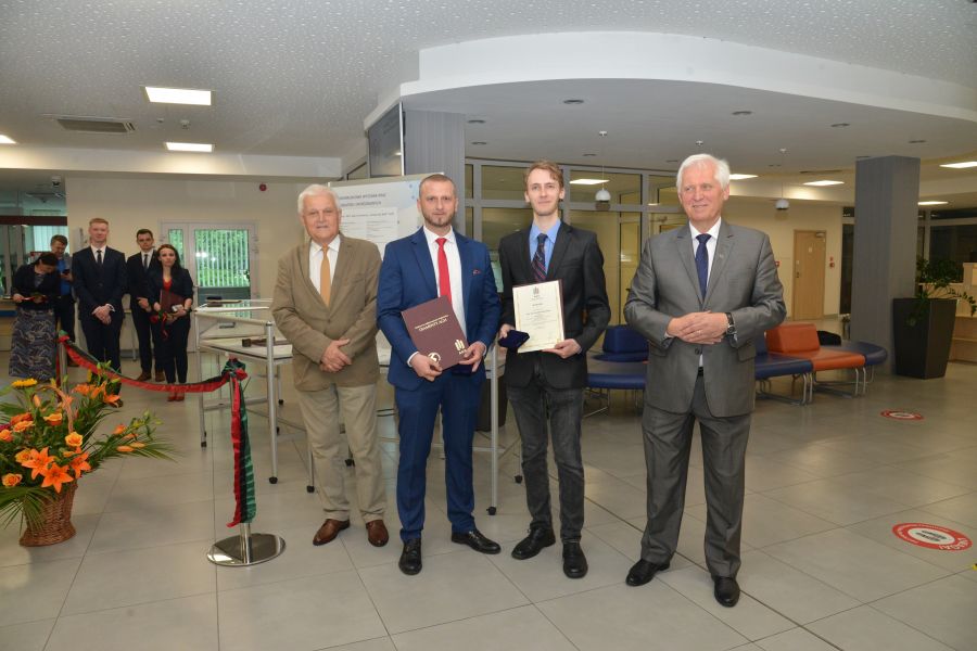 Kliknij aby zobaczyć pełny rozmiar