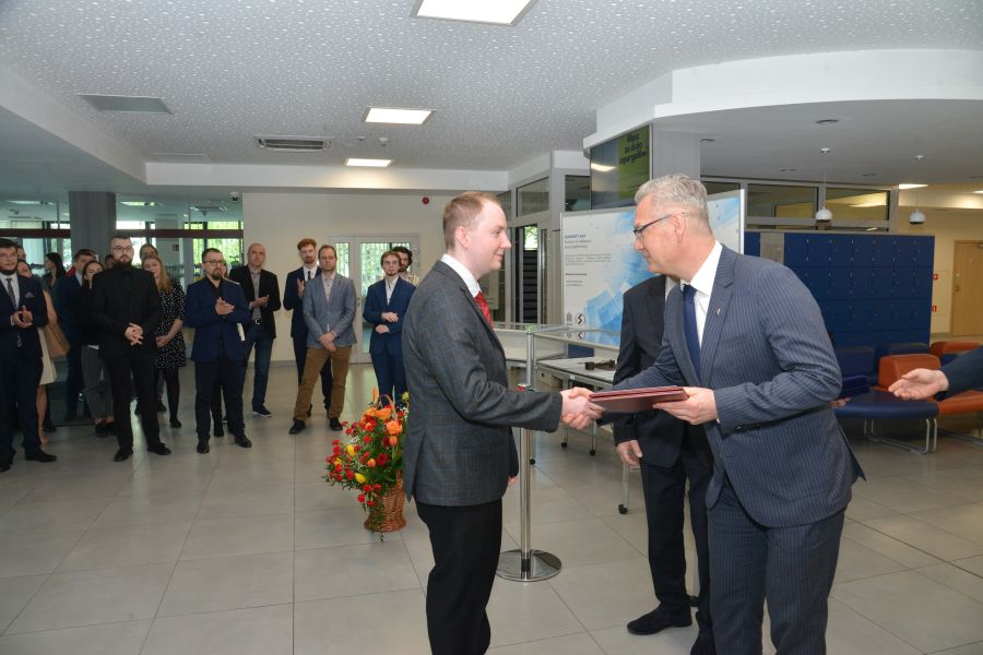 Kliknij aby zobaczyć pełny rozmiar