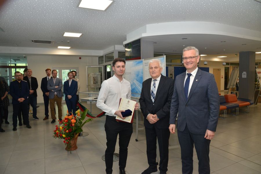 Kliknij aby zobaczyć pełny rozmiar