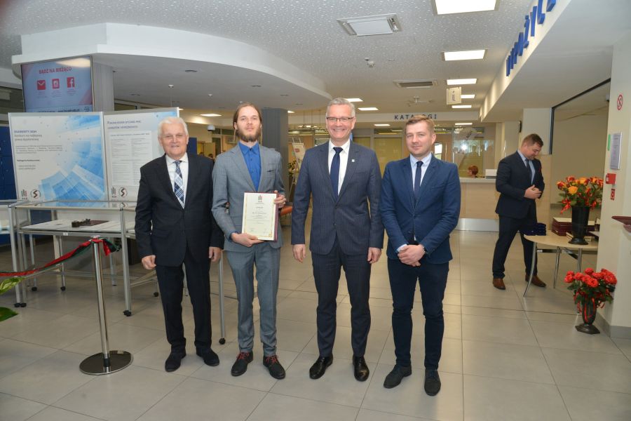 Kliknij aby zobaczyć pełny rozmiar