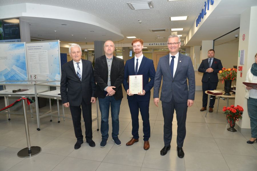 Kliknij aby zobaczyć pełny rozmiar