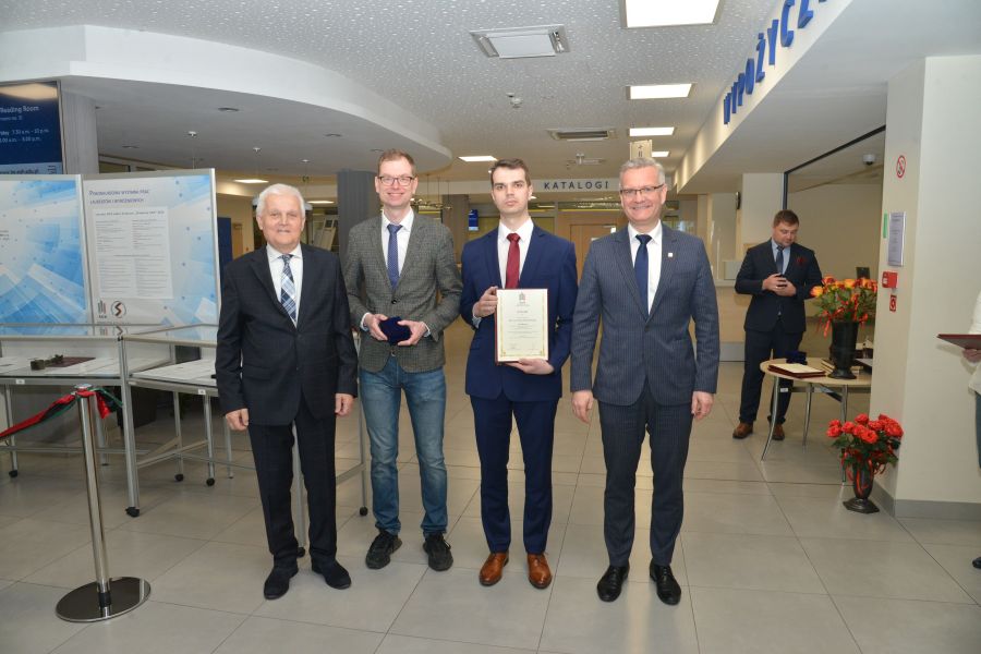 Kliknij aby zobaczyć pełny rozmiar