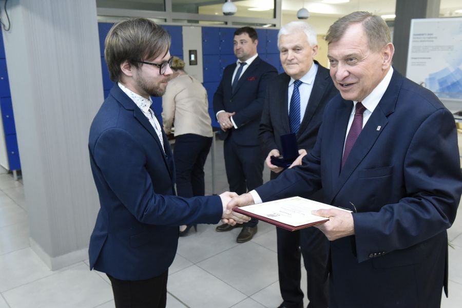 Kliknij aby zobaczyć pełny rozmiar