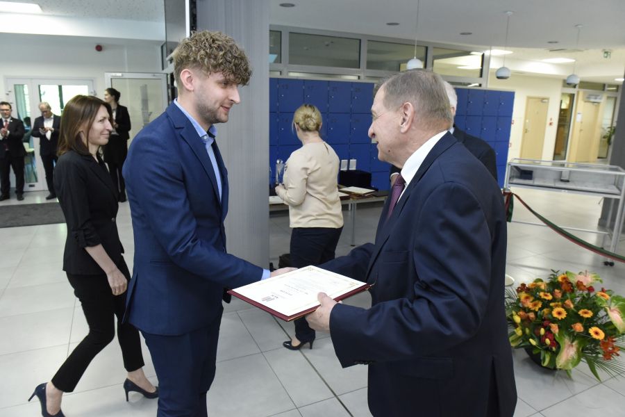 Kliknij aby zobaczyć pełny rozmiar