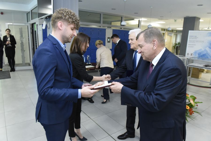 Kliknij aby zobaczyć pełny rozmiar