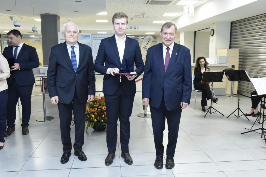 Kliknij aby zobaczyć pełny rozmiar