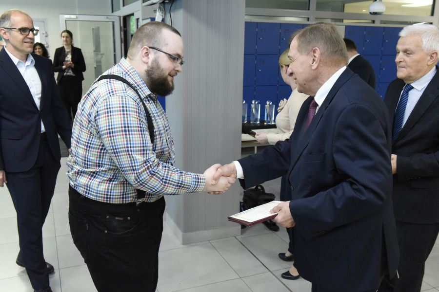 Kliknij aby zobaczyć pełny rozmiar