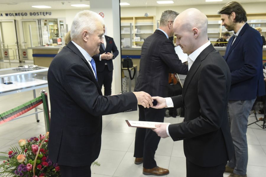 Kliknij aby zobaczyć pełny rozmiar