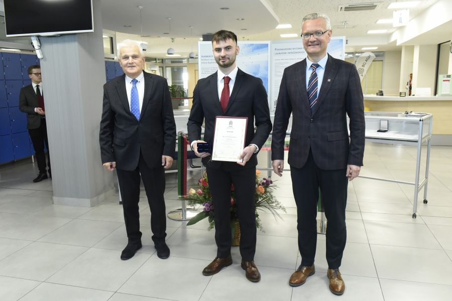 Kliknij aby zobaczyć pełny rozmiar