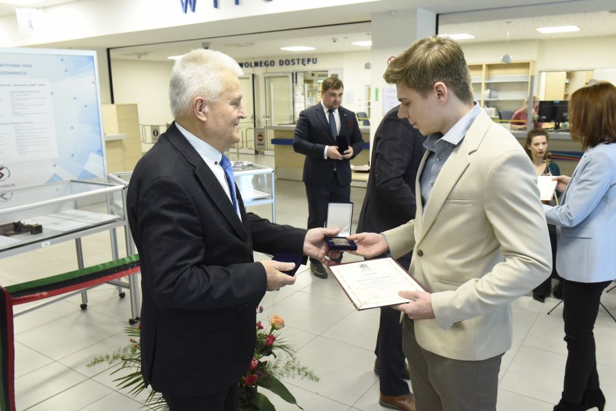 Kliknij aby zobaczyć pełny rozmiar