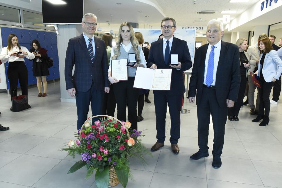 Kliknij aby zobaczyć pełny rozmiar