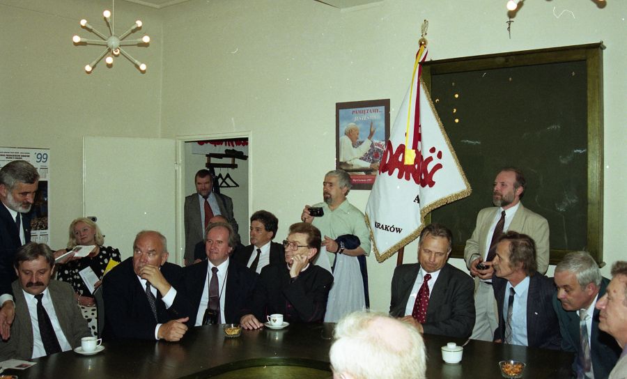 Kliknij aby zobaczyć pełny rozmiar