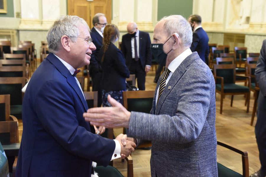 Kliknij aby zobaczyć pełny rozmiar