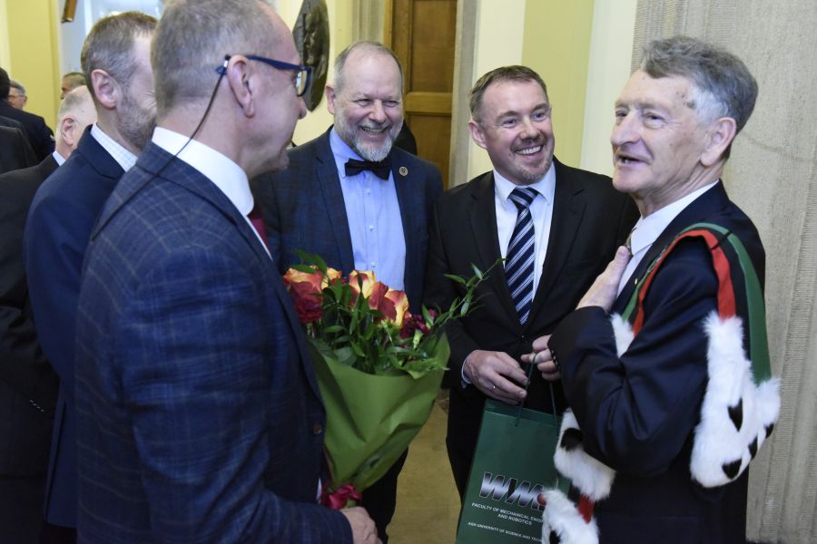 Kliknij aby zobaczyć pełny rozmiar