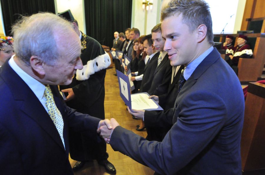 Kliknij aby zobaczyć pełny rozmiar