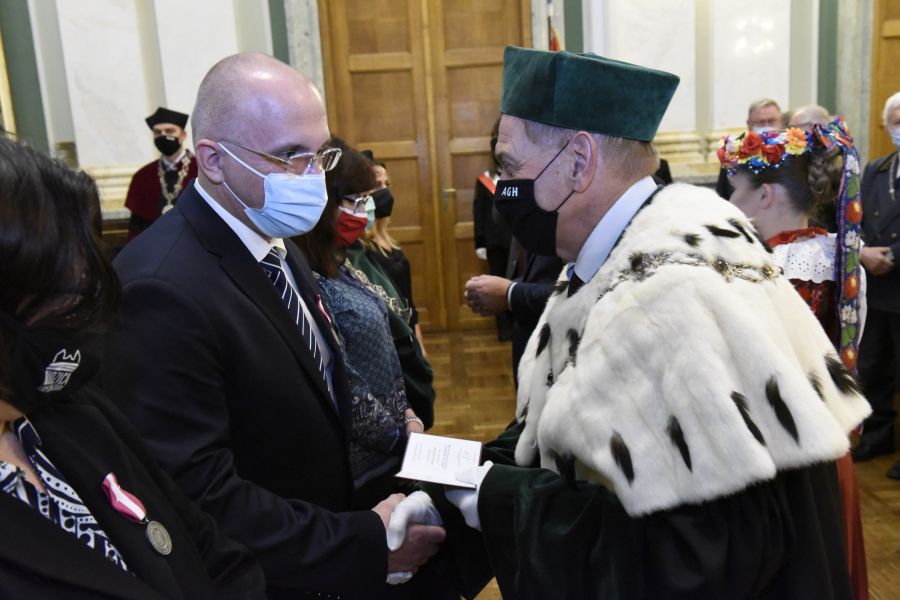 Kliknij aby zobaczyć pełny rozmiar