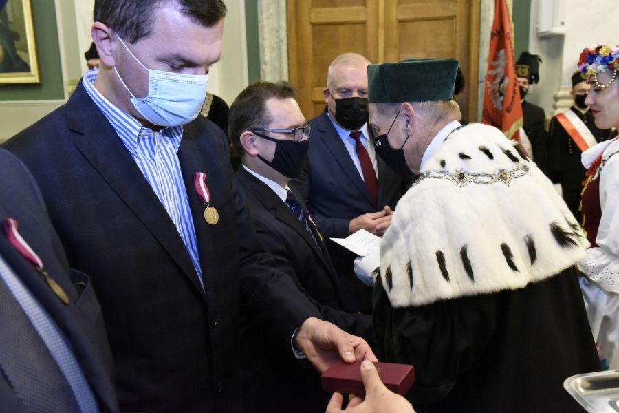 Kliknij aby zobaczyć pełny rozmiar