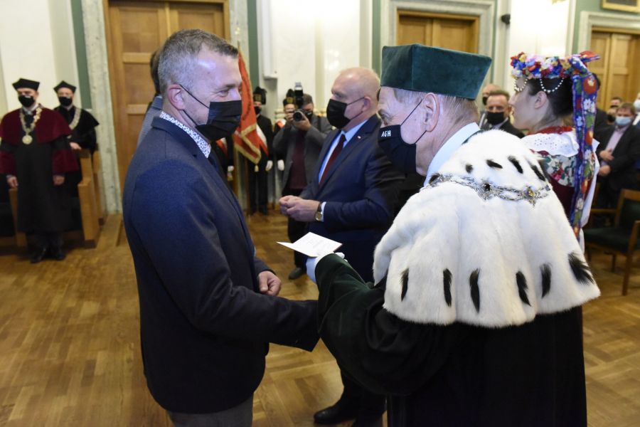 Kliknij aby zobaczyć pełny rozmiar