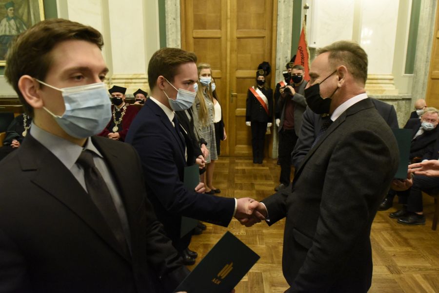 Kliknij aby zobaczyć pełny rozmiar