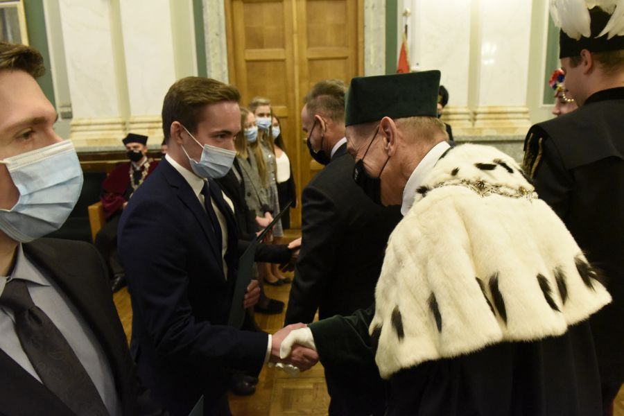 Kliknij aby zobaczyć pełny rozmiar