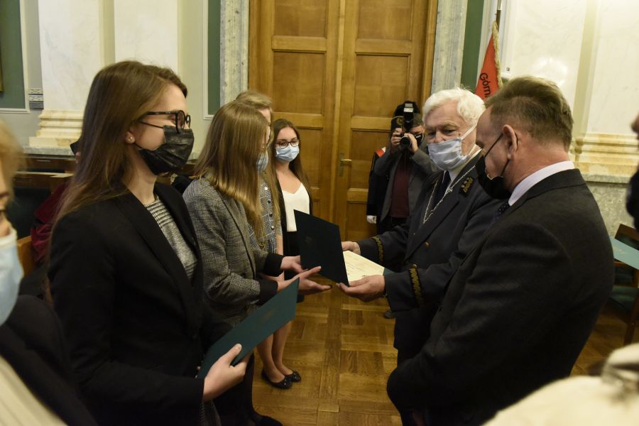 Kliknij aby zobaczyć pełny rozmiar