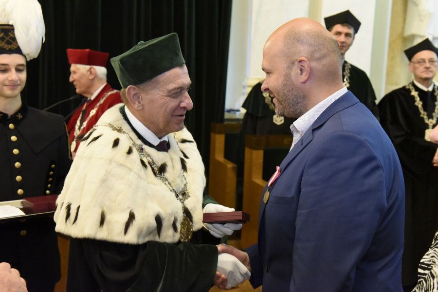 Kliknij aby zobaczyć pełny rozmiar