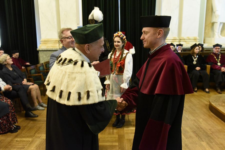 Kliknij aby zobaczyć pełny rozmiar