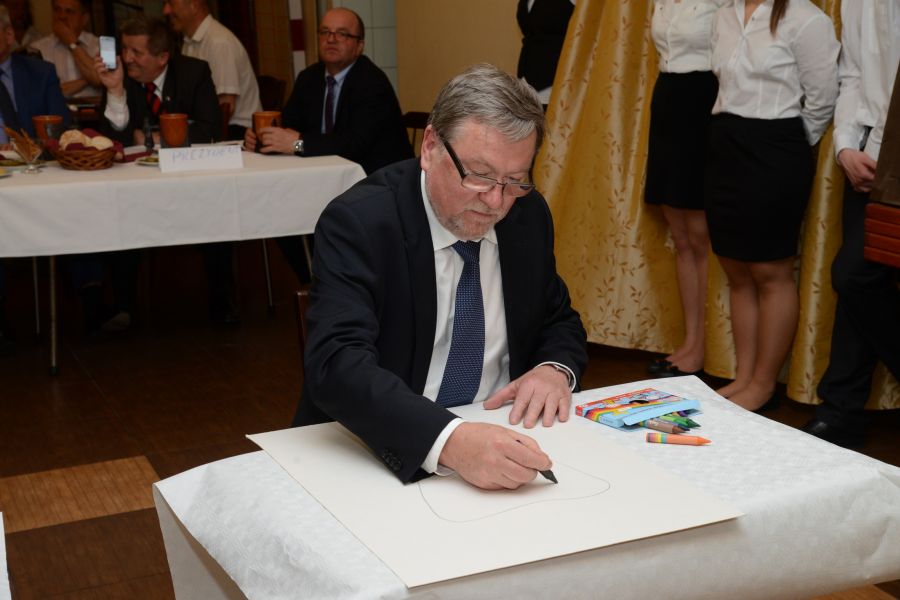 Kliknij aby zobaczyć pełny rozmiar