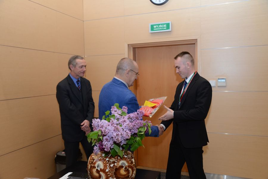 Kliknij aby zobaczyć pełny rozmiar