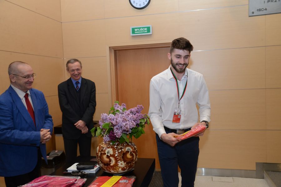 Kliknij aby zobaczyć pełny rozmiar